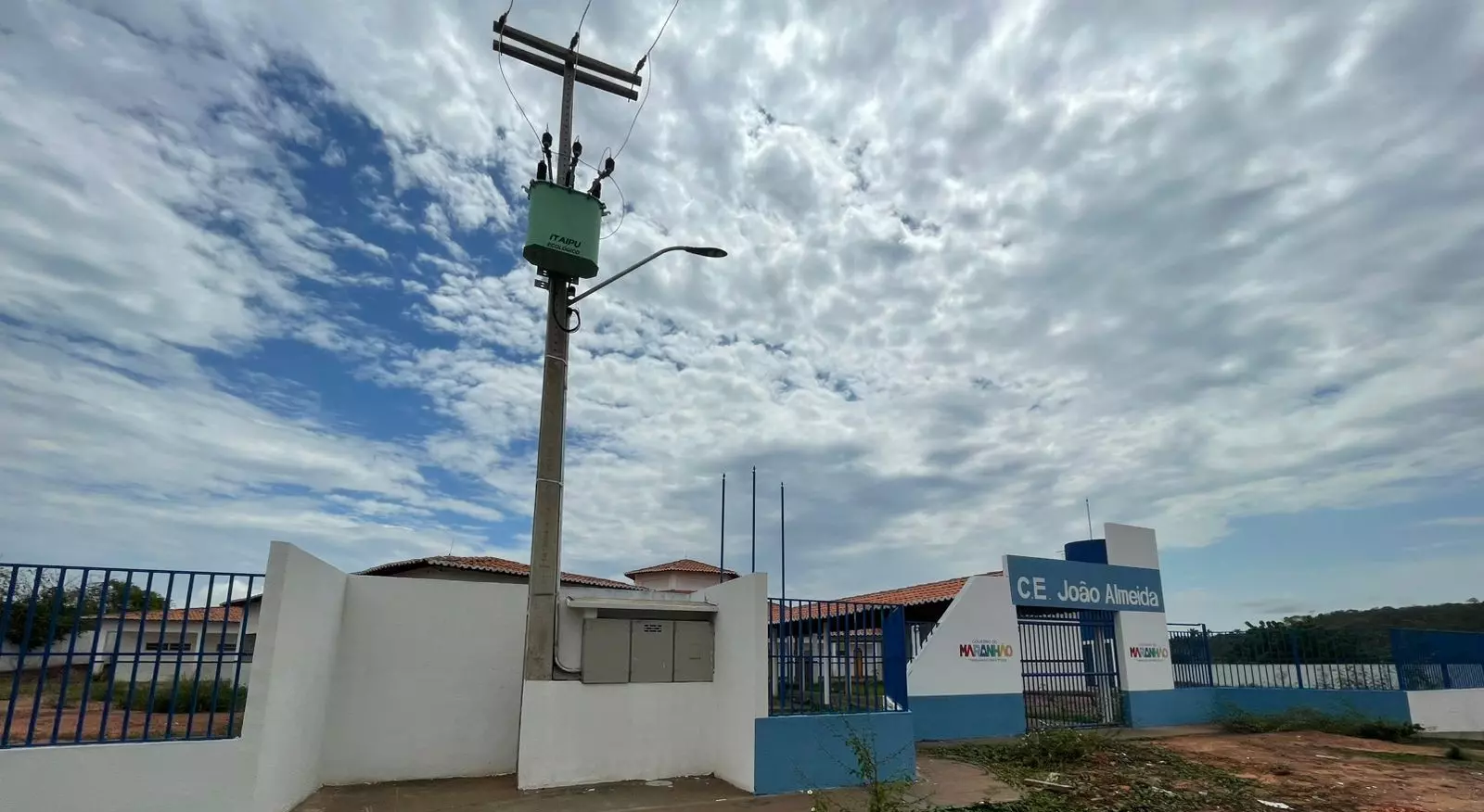 ESPERANTINÓPOLIS: GOVERNO INUGURA NOVO PRÉDIO DO CENTRO DE ENSINO JOÃO ALMEIDA